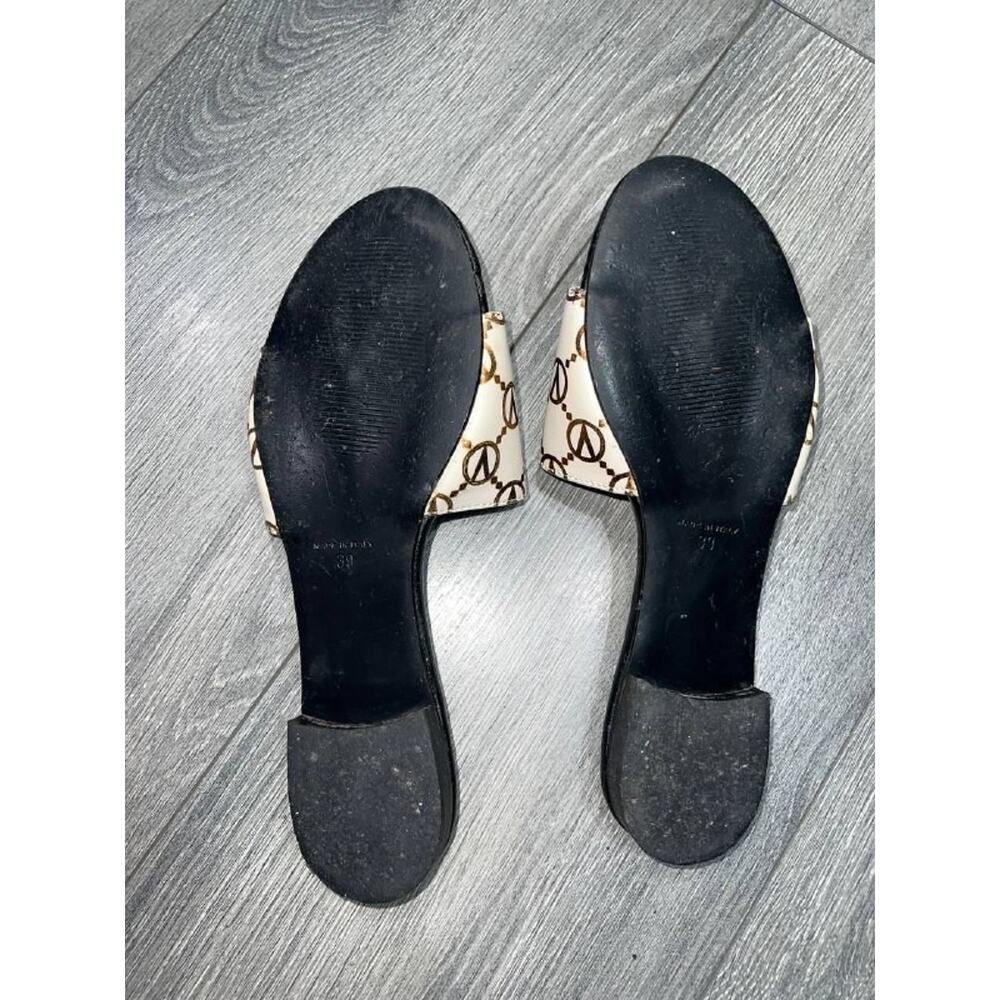 Valentino by Mario Valentino Leather sandals FLATS Black SIGNATURE sz 39 S000145 - Picture 4 of 5